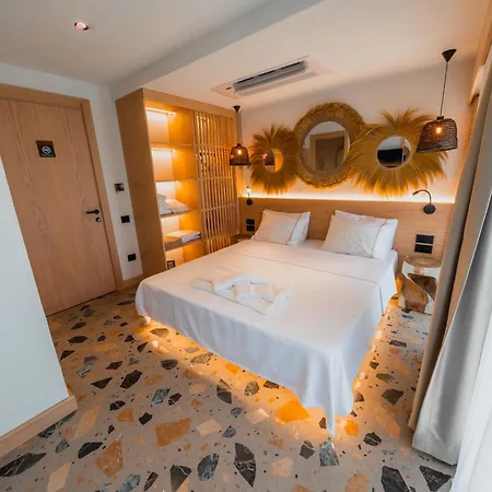 מלון Casa Colore Boutique House *