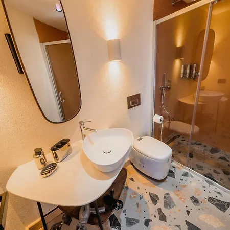 Casa Colore Boutique House מלון